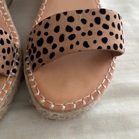 Soda Tan Leopard Animal Print Espadrille Wedges Size 9 cheetah - Picture 4 of 10